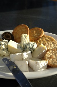 397709_6500_cheese_plate_stock_xchng_royalty_free